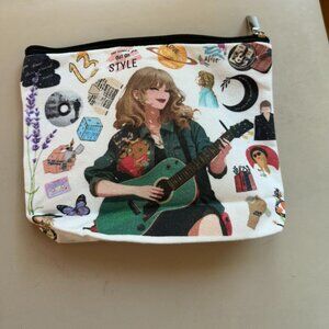 COSMETIC POUCH NEW IN PACKAGE